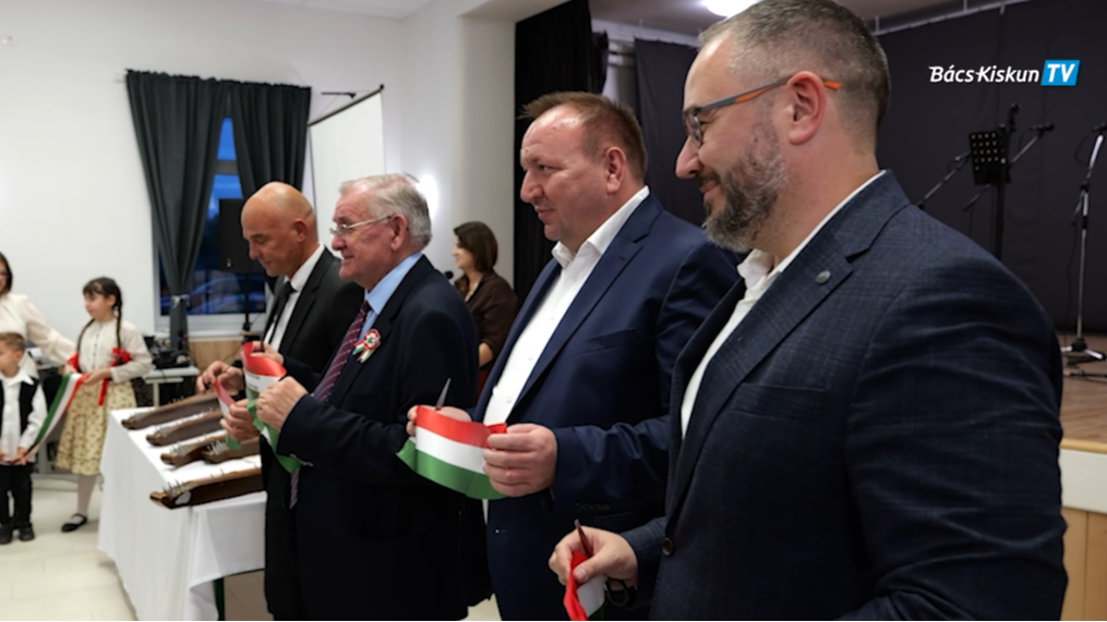 Átadták Bugac megújult művelődési központját kép