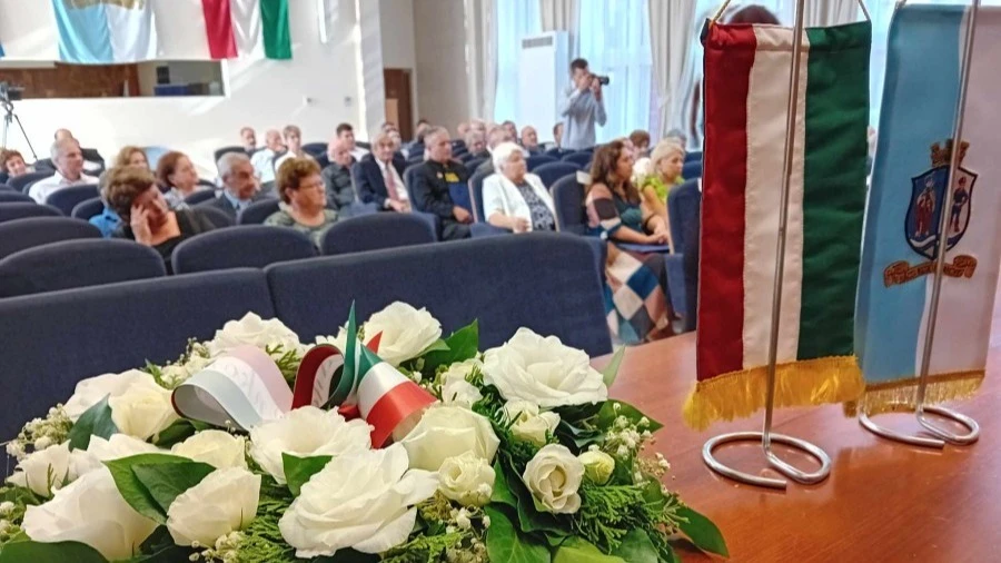 MEGHÍVÓ - Szobonya Zoltán Emléknap - image description