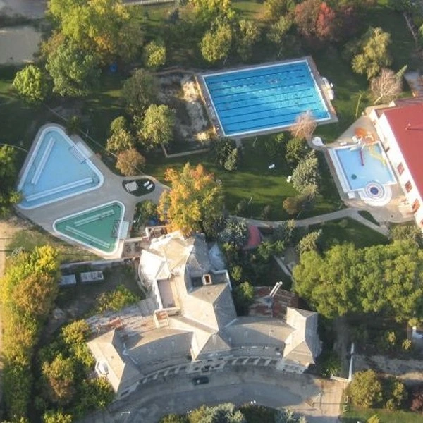  Félegyházi Termál Parkfürdő - image description