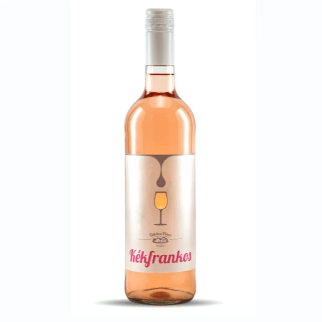 A képen egy palack Takács - Kékfrankos Rosé látható.