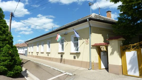 Bácsborsód - image description