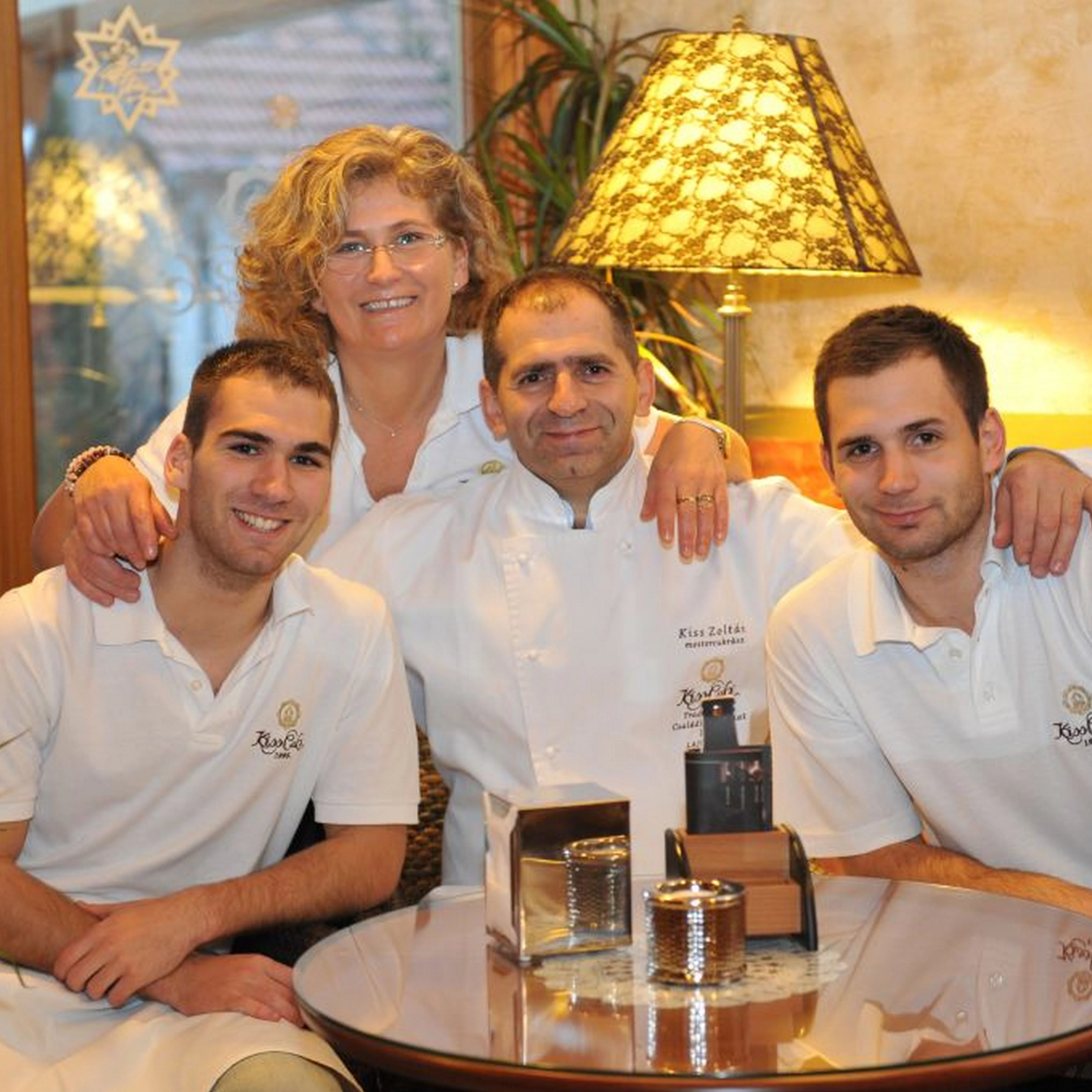 Kiss Cukrászda– Kiss Zoltán cukrászati termékei - image description