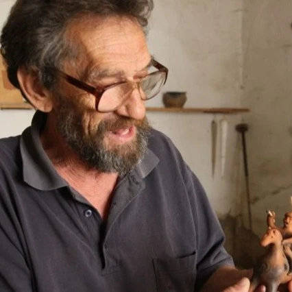 Dugár János fazekas, a Népművészet Mestere tevékenysége - image description