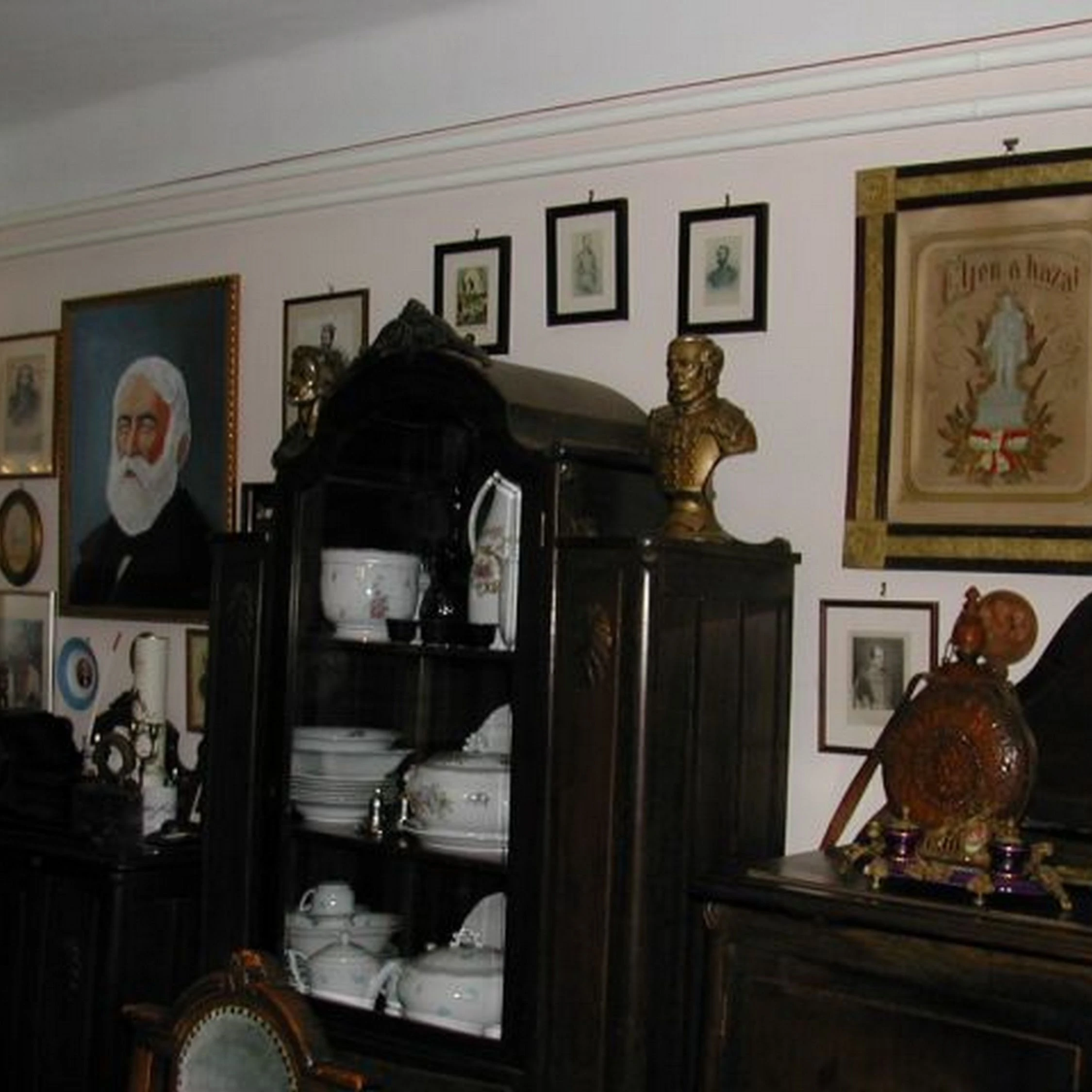 Petőfi-gyűjtemény és Kossuth-gyűjtemény - image description