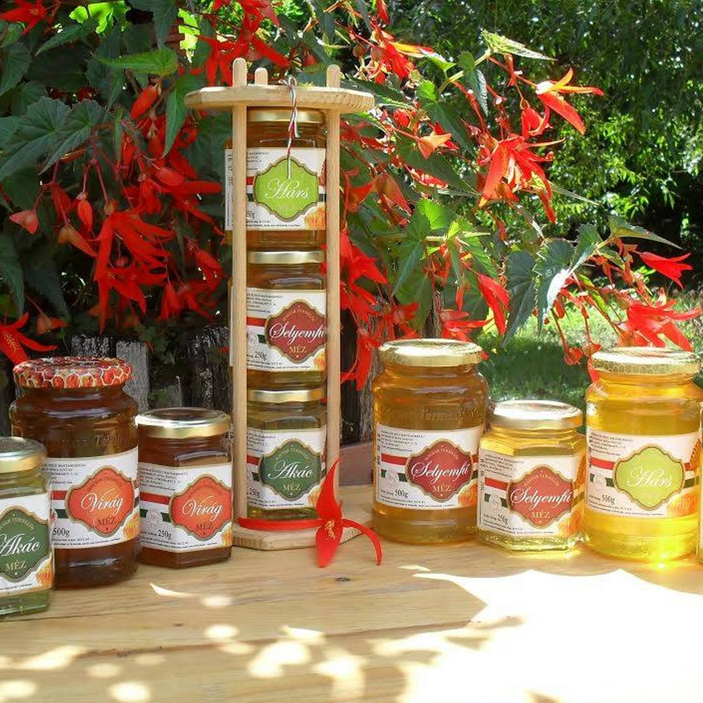 Bóna Zoltán és neje mezőgazdasági tevékenysége - image description