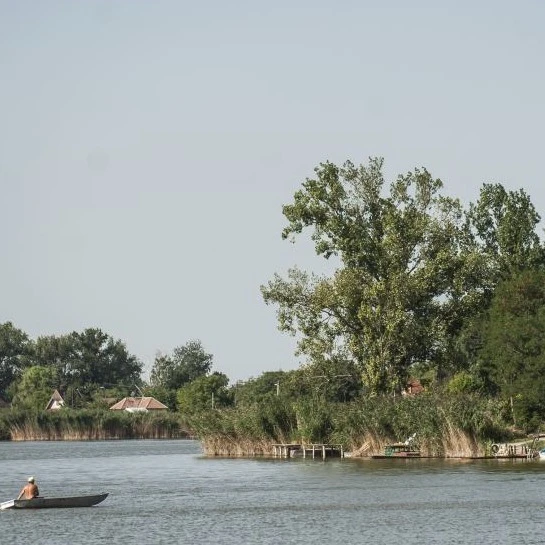 A Szelidi-tó és természeti környezete - image description