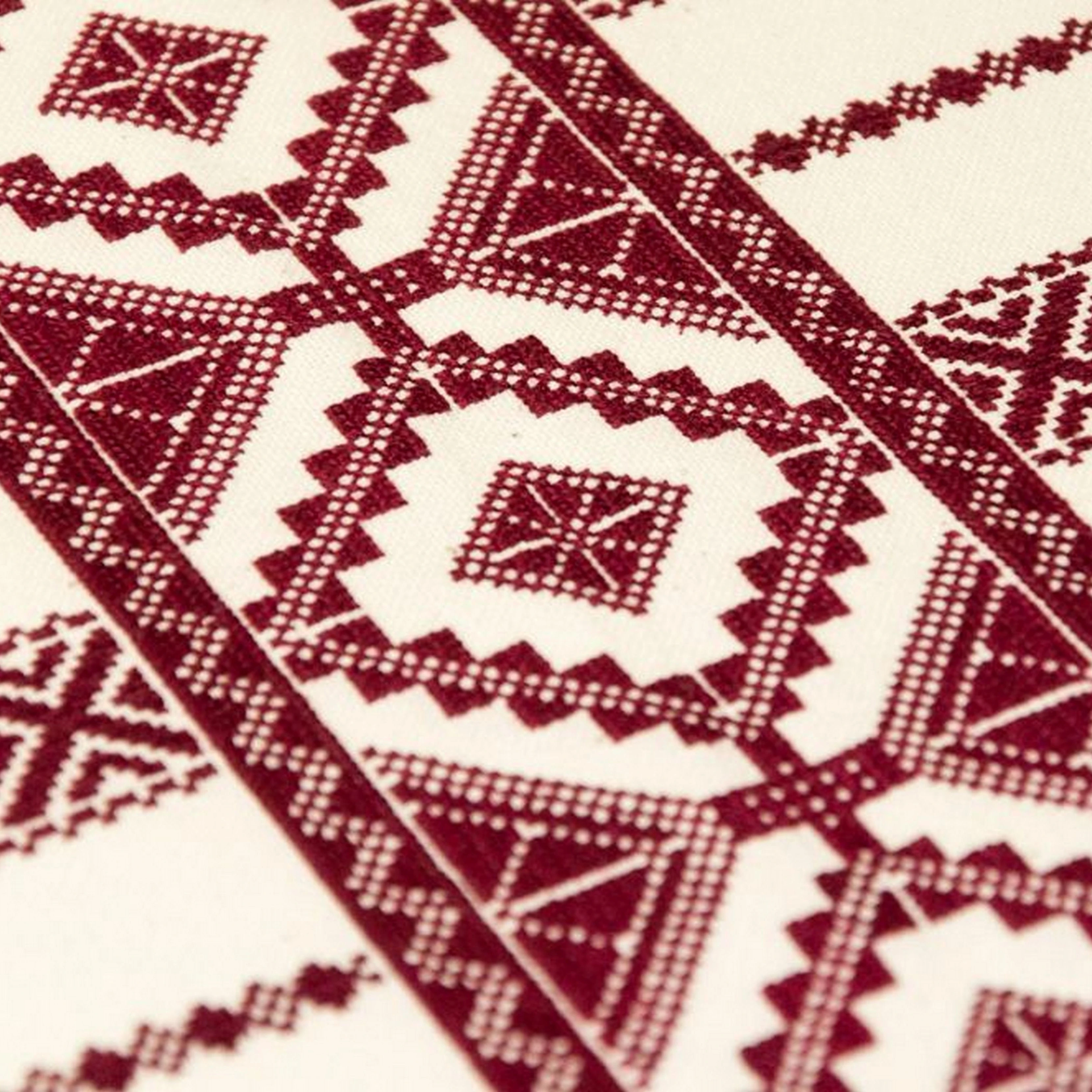 Bukovinai székely szálán varrott hímzések - image description