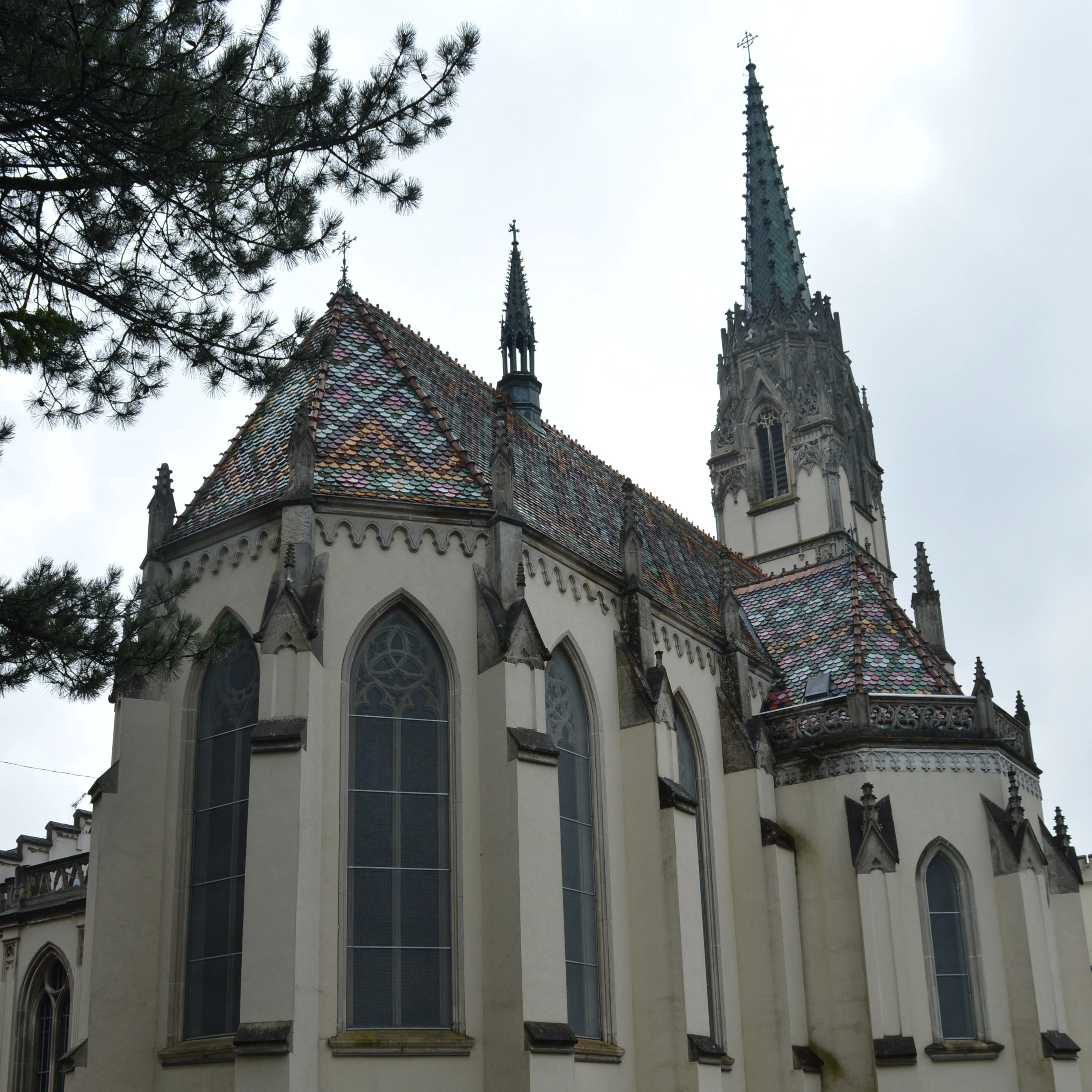 Tompai Szent Anna Templom, Rédl kastély és park - image description